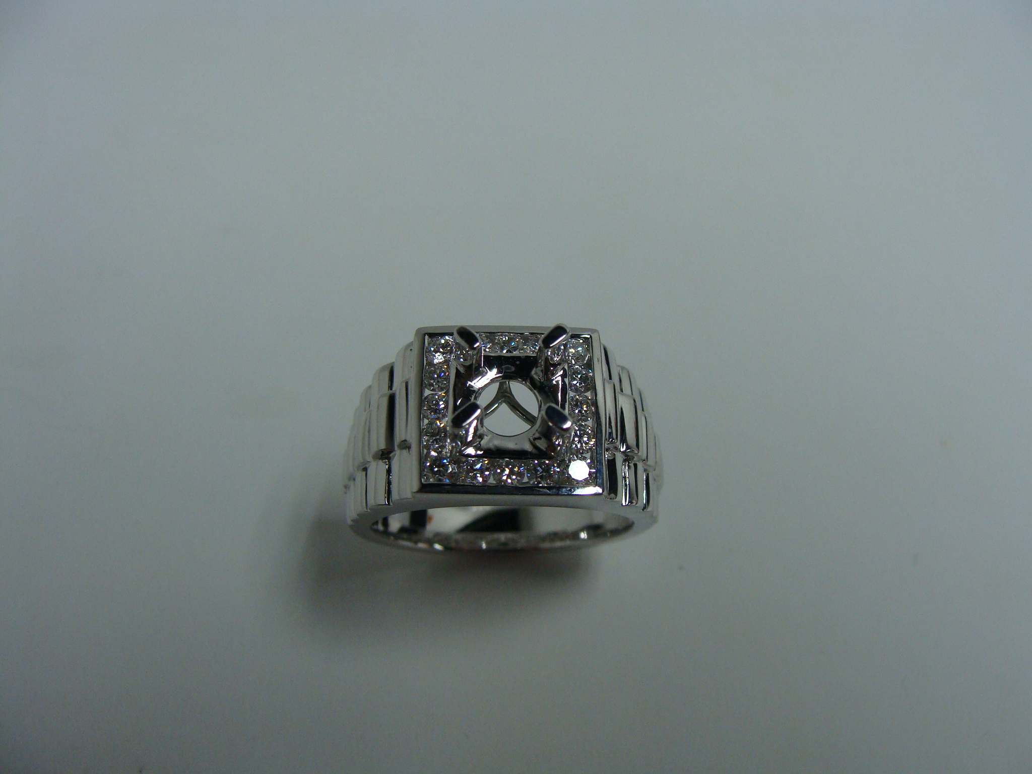 R4479_MEN1